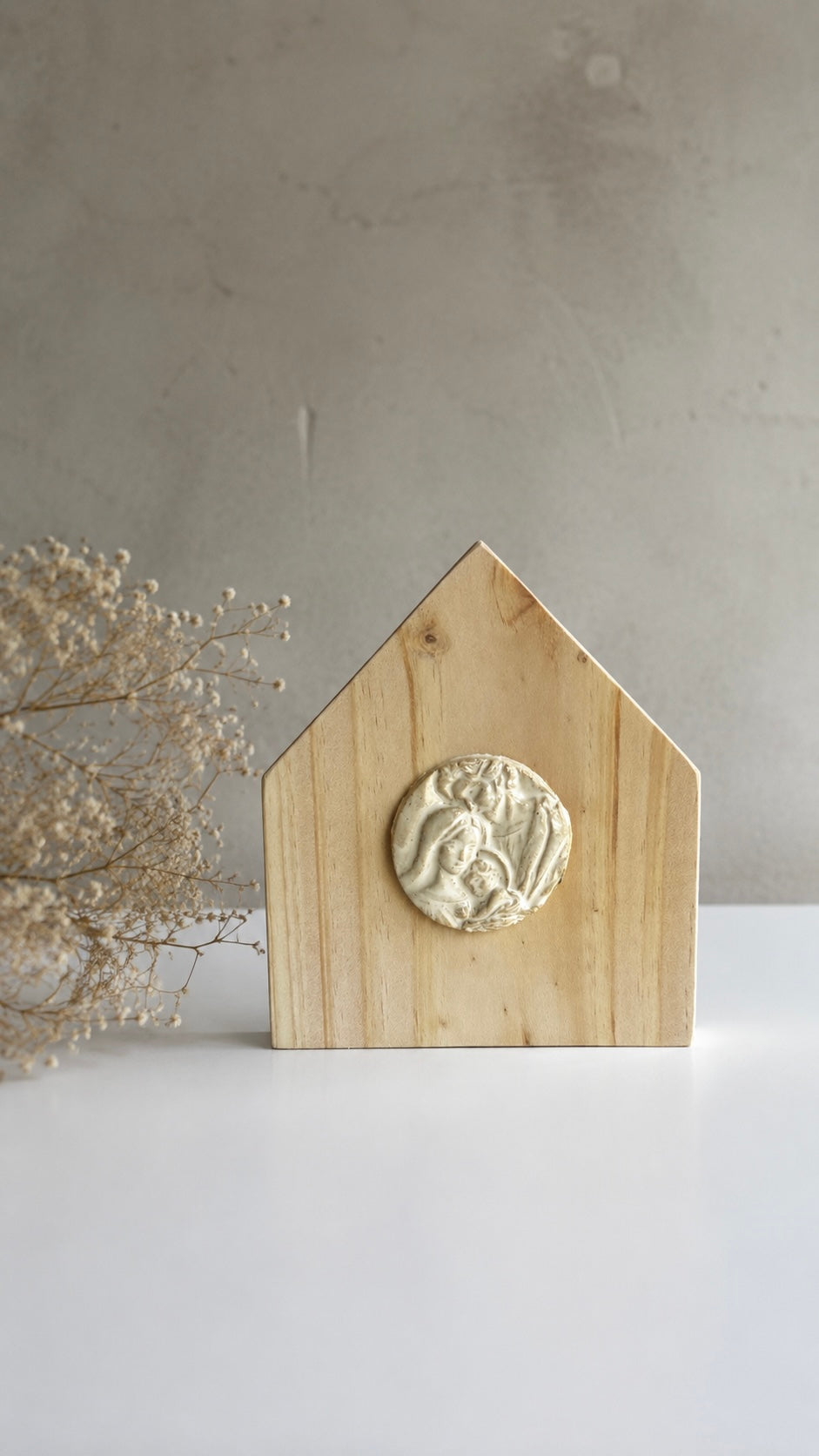 Casa Madera Sagrada Familia