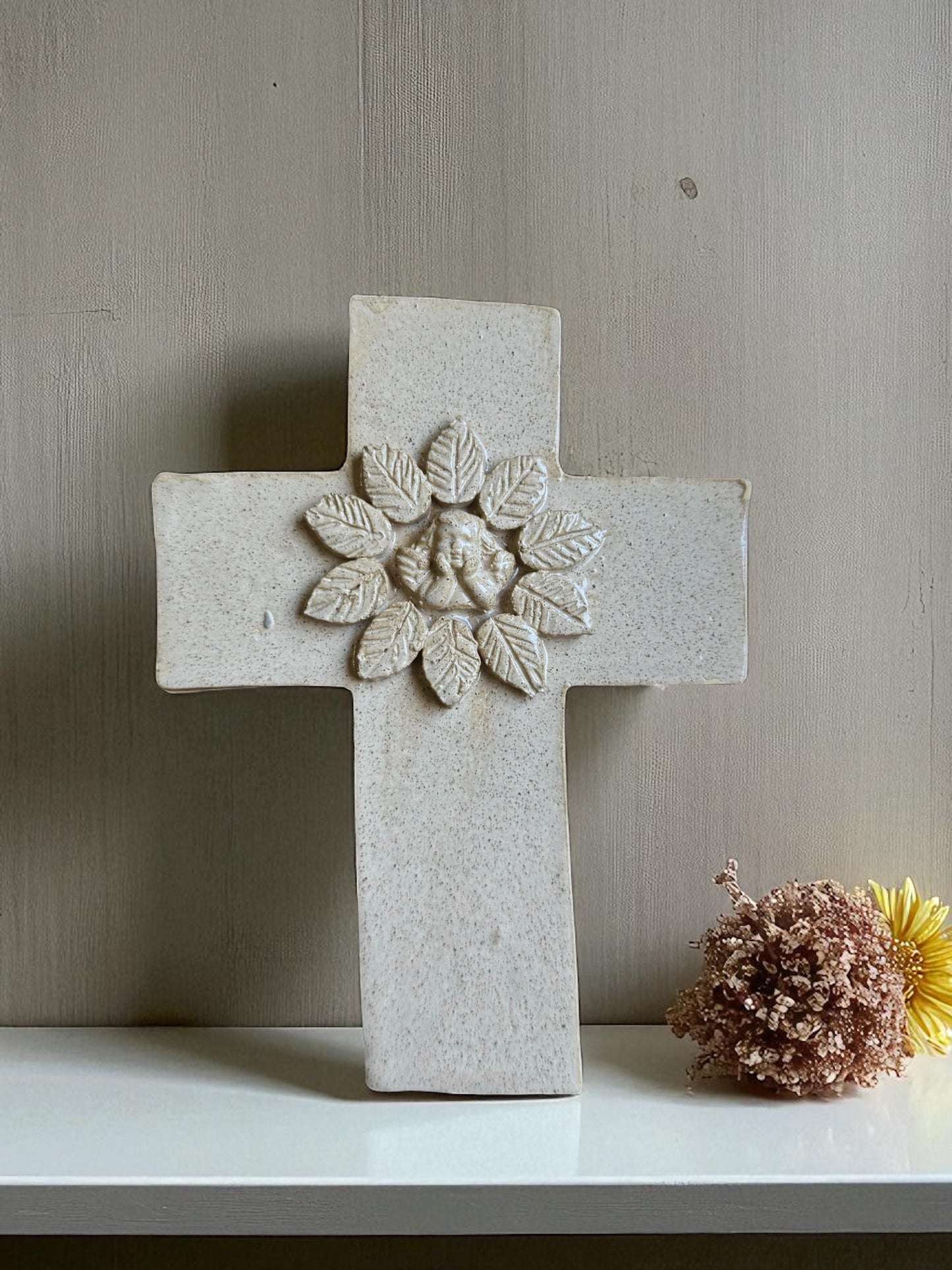 Cruz Ángel Beige