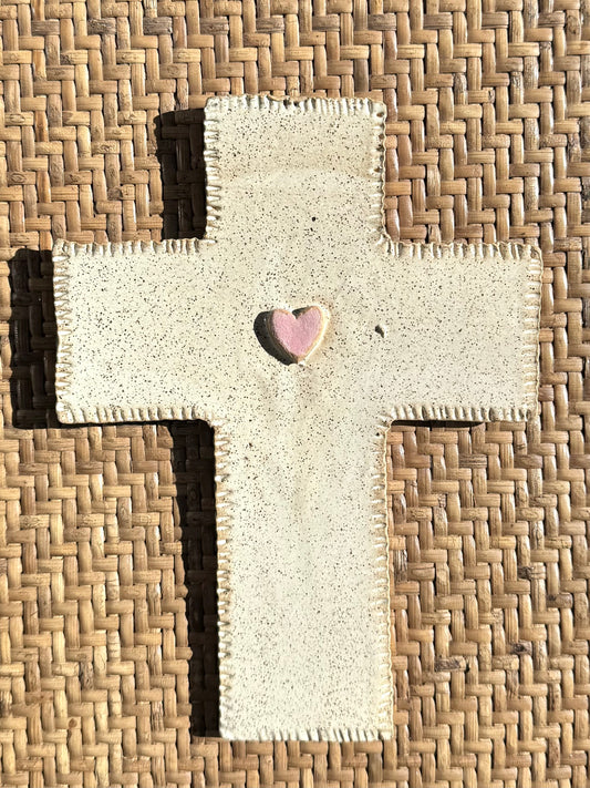 Cruz Corazón Beige